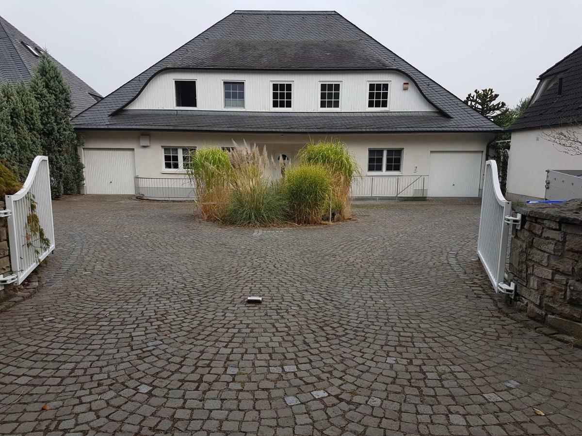 Wohnen Im Souterrain Einer Villa Herdecke Exterior photo