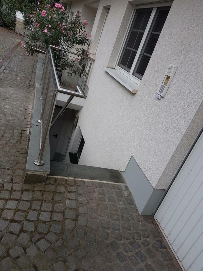 Wohnen Im Souterrain Einer Villa Herdecke Exterior photo